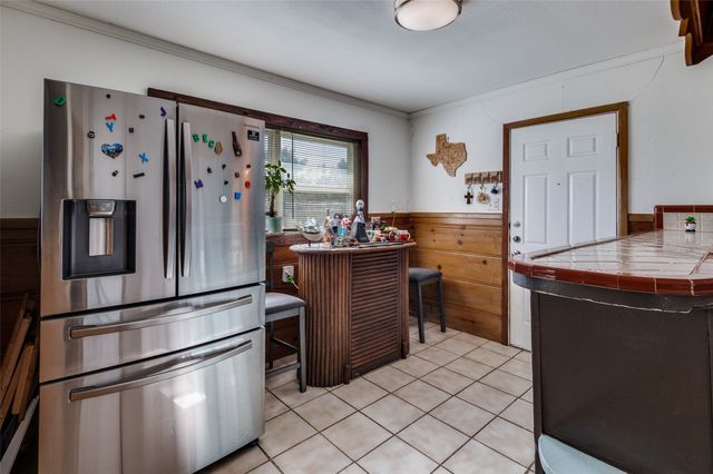 5732 Monterrey Drive, Fort Worth, TX 76112