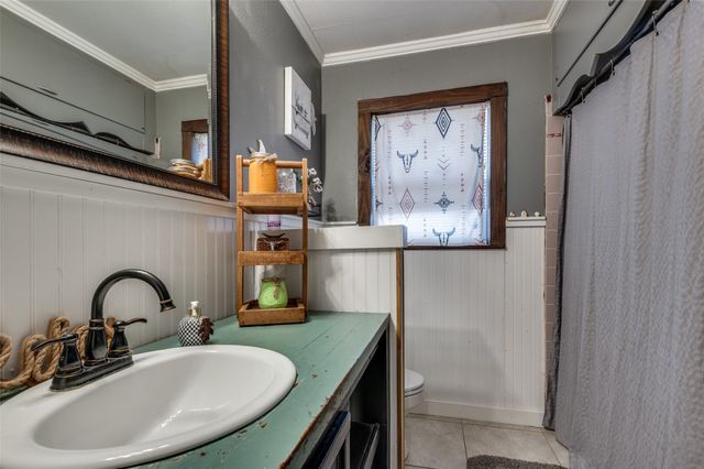 5732 Monterrey Drive, Fort Worth, TX 76112