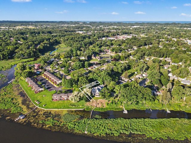 411 Gidley Circle, Grand Haven, MI 49417