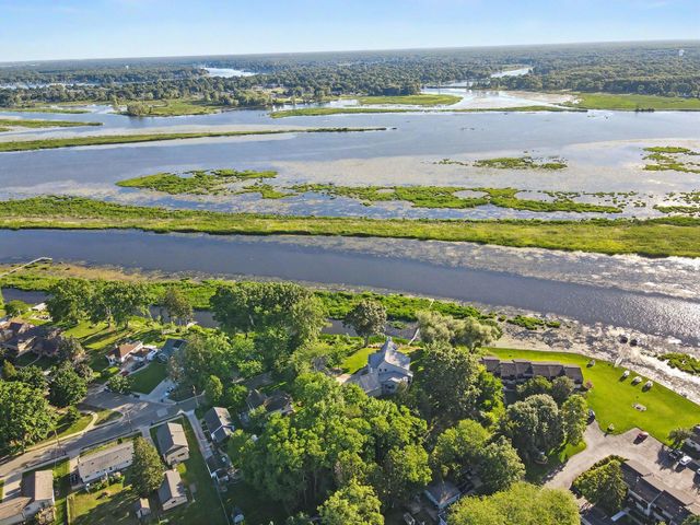 411 Gidley Circle, Grand Haven, MI 49417