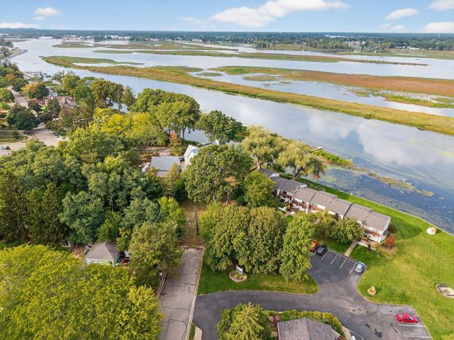 411 Gidley Circle, Grand Haven, MI 49417