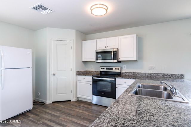 3888 N Princeton Lane, Casa Grande, AZ 85122