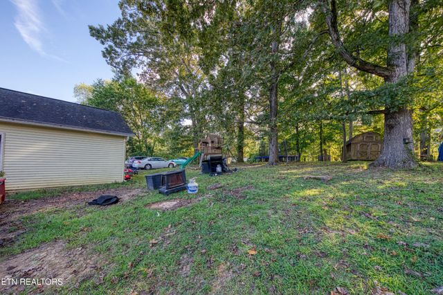2215 Island Blvd, Sevierville, TN 37876