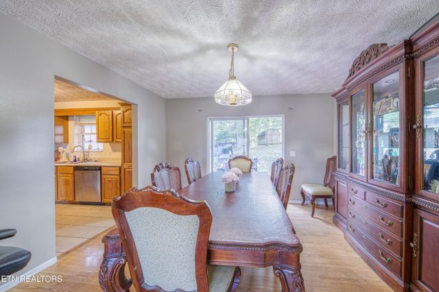 2215 Island Blvd, Sevierville, TN 37876