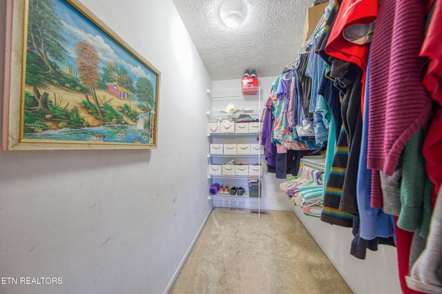 2215 Island Blvd, Sevierville, TN 37876