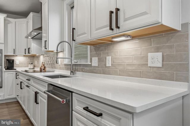 46337 REDDISH KNOB DR, Sterling, VA 20164
