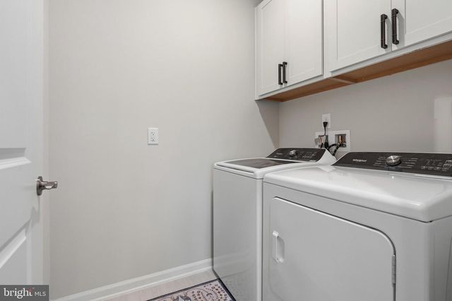 46337 REDDISH KNOB DR, Sterling, VA 20164