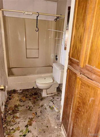 6237 Garfield Avenue, Berkeley, MO 63134