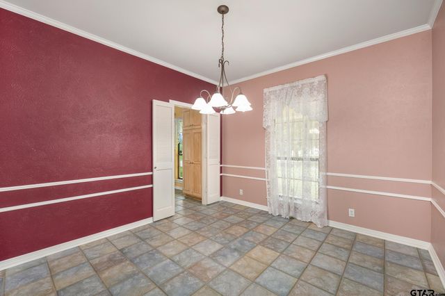 11822 County Road 283 E, Whitehouse, TX 75791