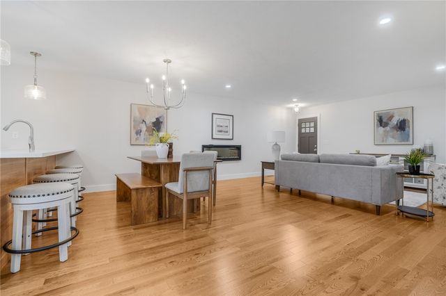 7 Trinity Way, Johnston, RI 02919