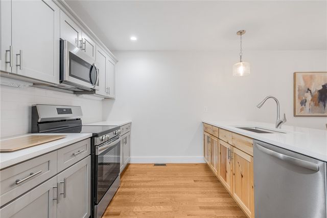7 Trinity Way, Johnston, RI 02919