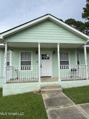 11623 Acorn Drive, Gulfport, MS 39503