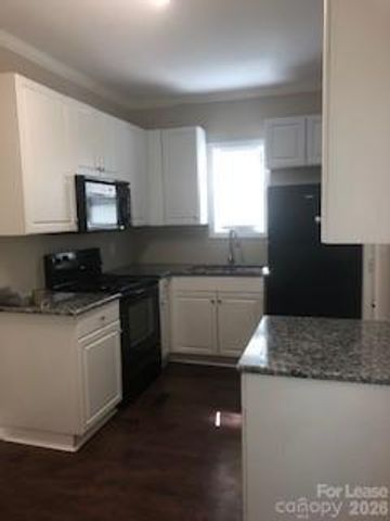 912 W 5th Avenue, Gastonia, NC 28052