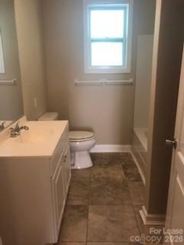 912 W 5th Avenue, Gastonia, NC 28052