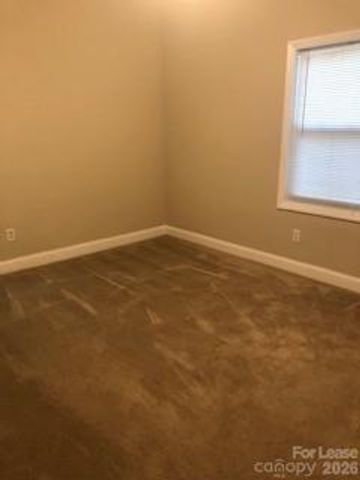 912 W 5th Avenue, Gastonia, NC 28052