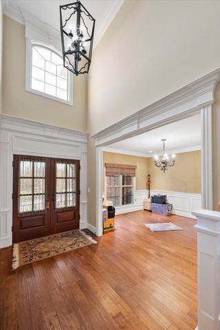 607 Locust Creek Boulevard, Louisville, KY 40245