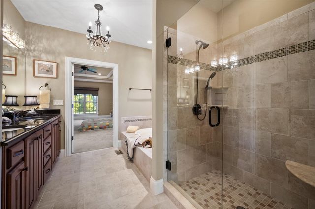 607 Locust Creek Boulevard, Louisville, KY 40245