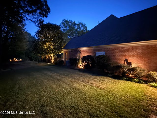 1290 S Robertson Road, Hernando, MS 38632