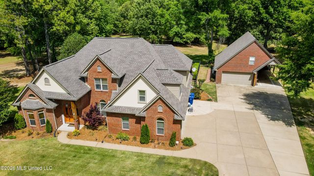 1290 S Robertson Road, Hernando, MS 38632