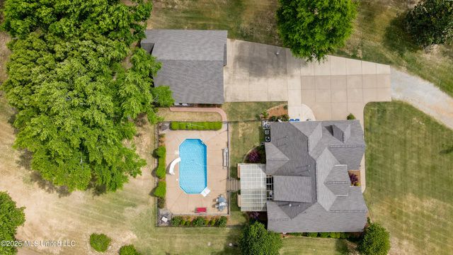 1290 S Robertson Road, Hernando, MS 38632