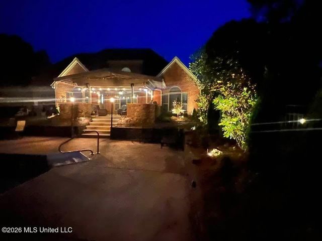 1290 S Robertson Road, Hernando, MS 38632