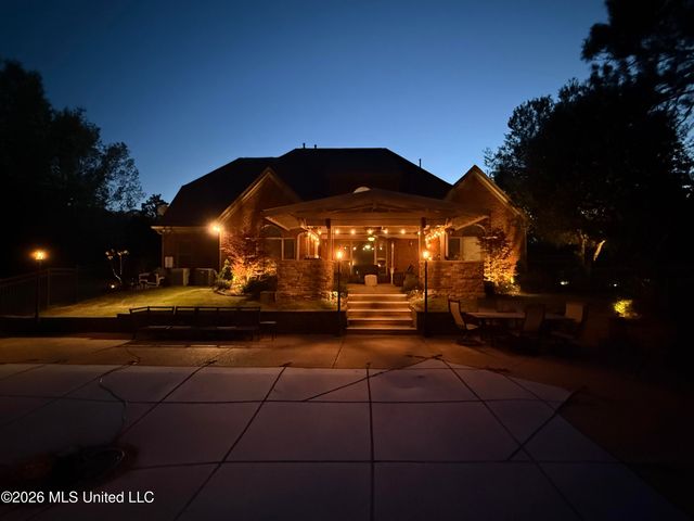 1290 S Robertson Road, Hernando, MS 38632