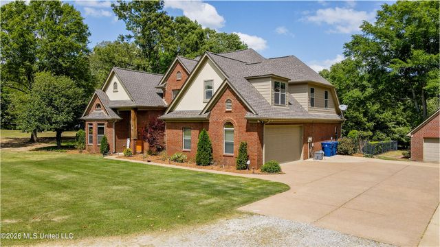 1290 S Robertson Road, Hernando, MS 38632