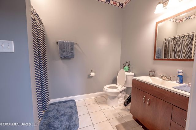 1290 S Robertson Road, Hernando, MS 38632