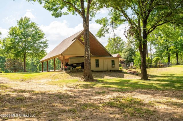 1290 S Robertson Road, Hernando, MS 38632