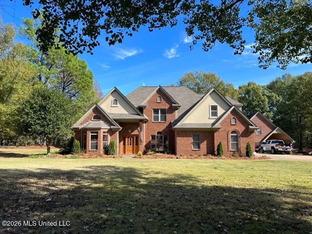1290 S Robertson Road, Hernando, MS 38632