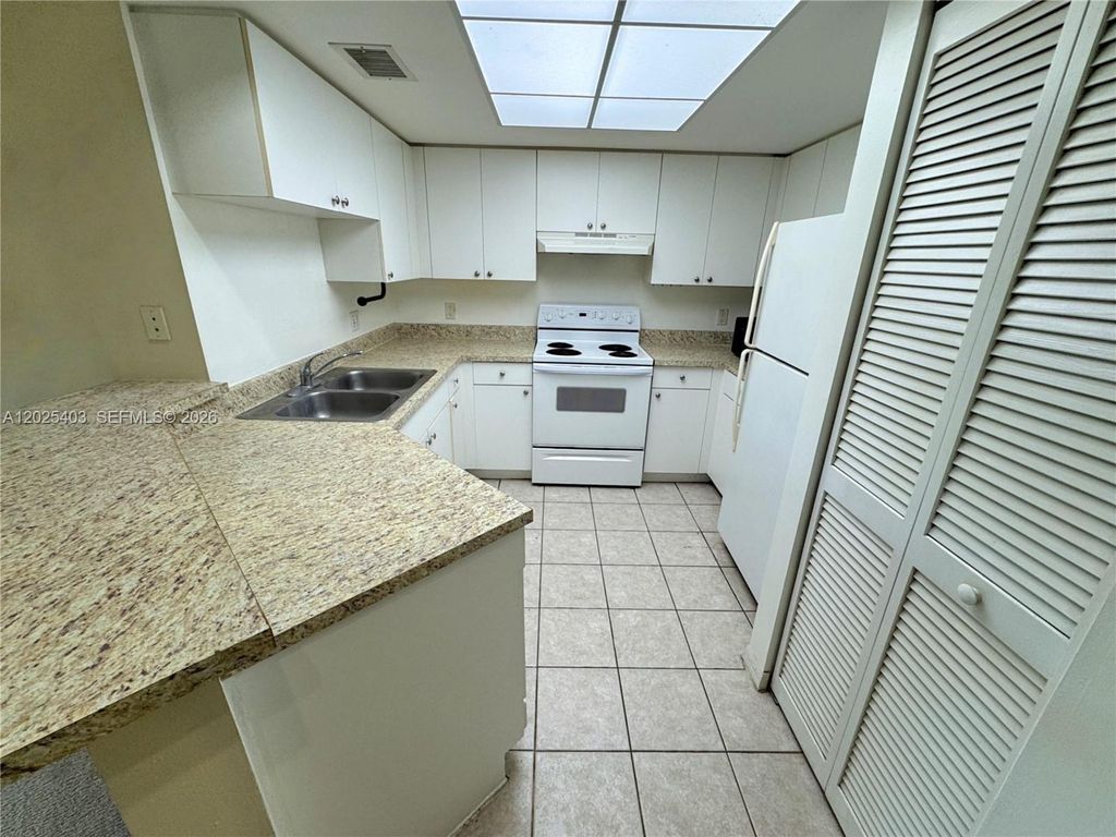 2039 SE 10th Ave 509, Fort Lauderdale, FL 33316