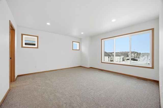 8359 61st Street S, Horace, ND 58047