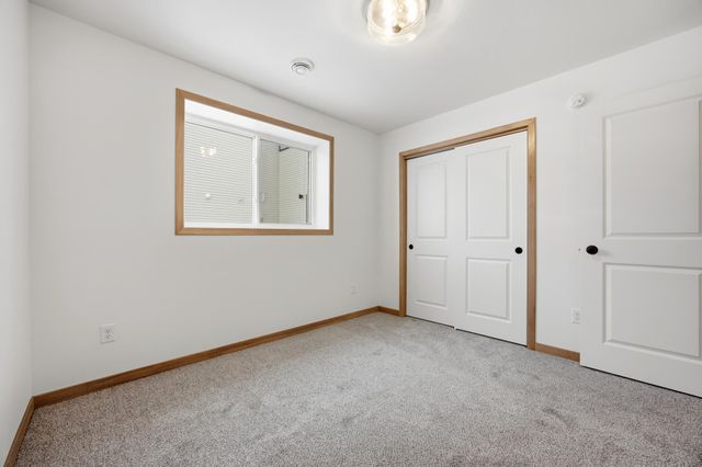 8359 61st Street S, Horace, ND 58047