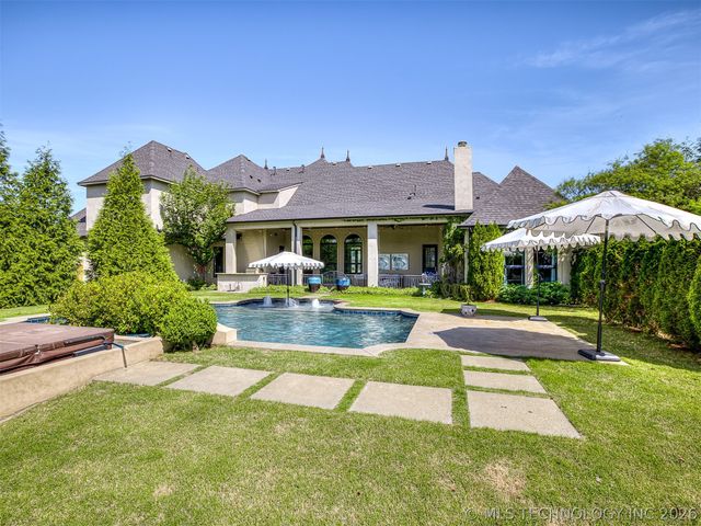 3306 W 68th Street, Tulsa, OK 74132
