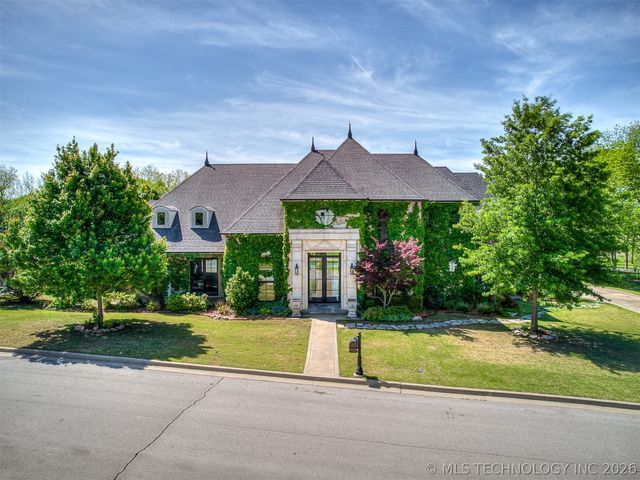 3306 W 68th Street, Tulsa, OK 74132