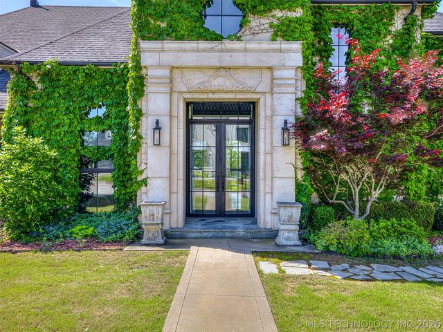 3306 W 68th Street, Tulsa, OK 74132