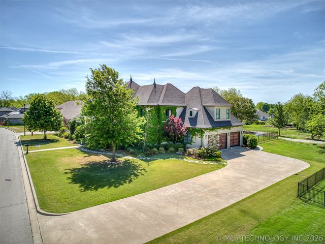 3306 W 68th Street, Tulsa, OK 74132