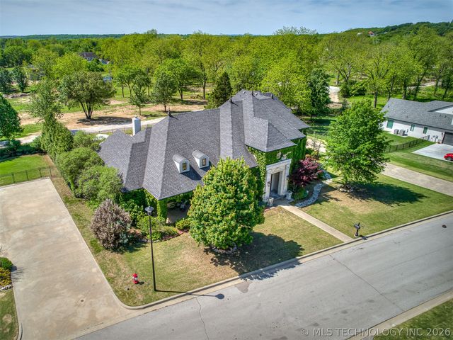 3306 W 68th Street, Tulsa, OK 74132