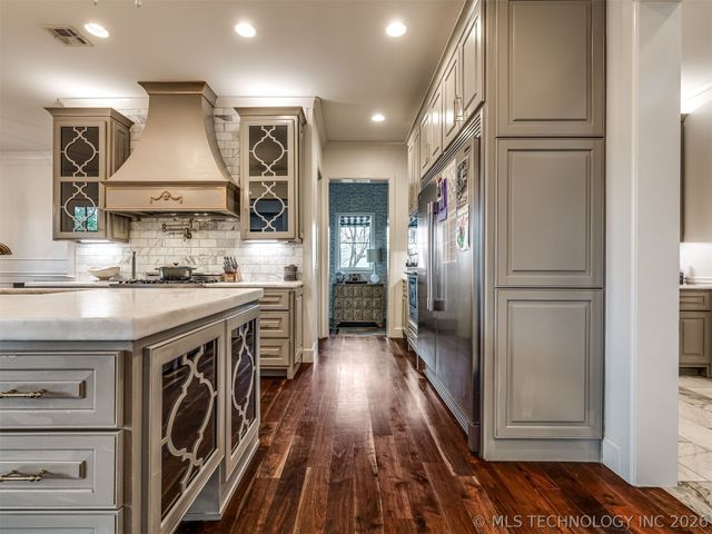 3306 W 68th Street, Tulsa, OK 74132