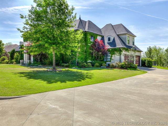 3306 W 68th Street, Tulsa, OK 74132