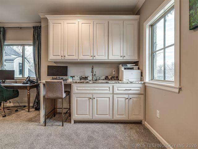 3306 W 68th Street, Tulsa, OK 74132