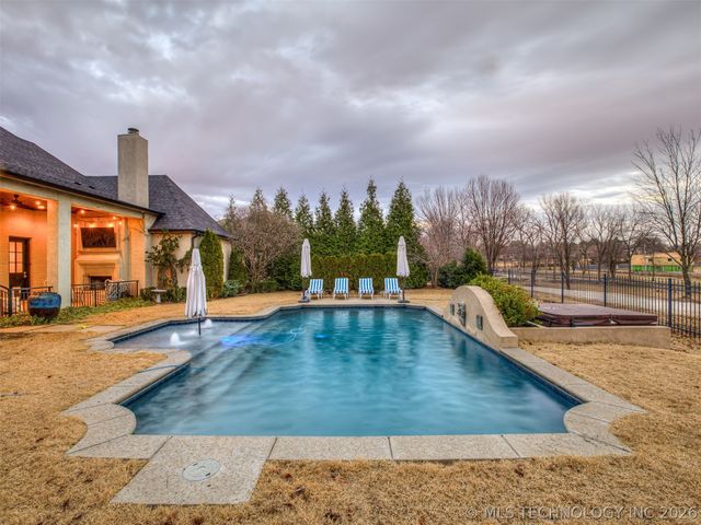 3306 W 68th Street, Tulsa, OK 74132