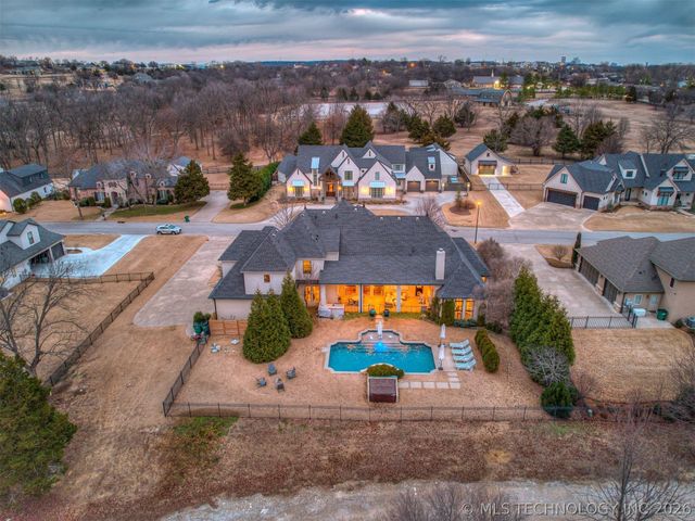 3306 W 68th Street, Tulsa, OK 74132