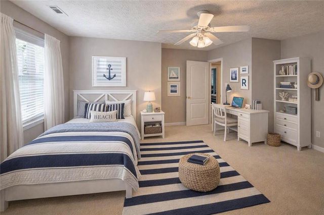 190 Baywatch Circle, Fayetteville, GA 30215