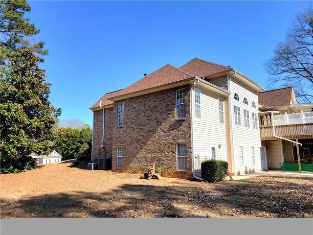 190 Baywatch Circle, Fayetteville, GA 30215