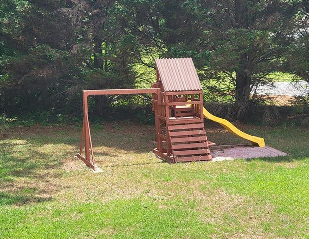 190 Baywatch Circle, Fayetteville, GA 30215