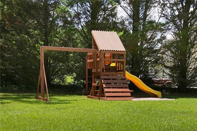 190 Baywatch Circle, Fayetteville, GA 30215