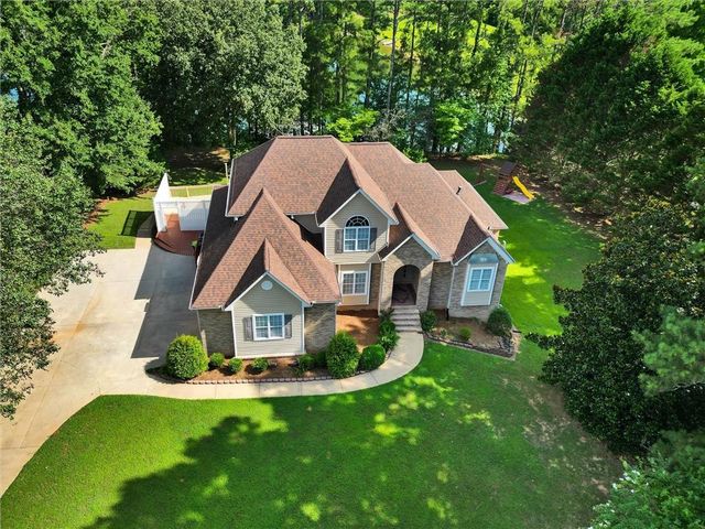 190 Baywatch Circle, Fayetteville, GA 30215