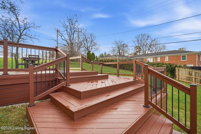 608 Cloverlea Rd, Louisville, KY 40206