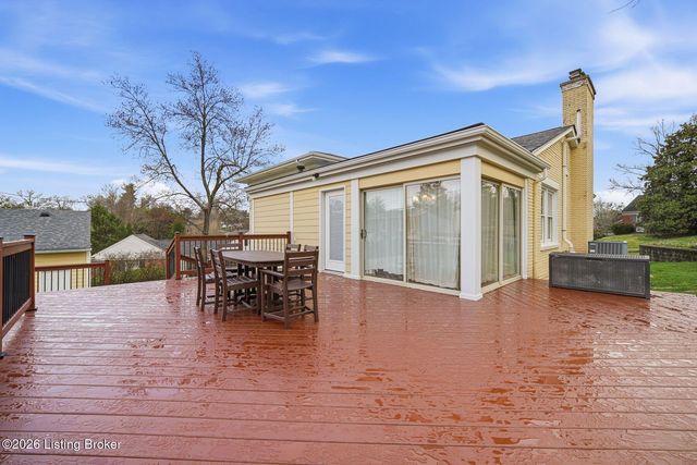 608 Cloverlea Rd, Louisville, KY 40206